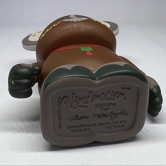 Disney Vinylmation Yax 3” Figure from Zootopia - Picture 6 of 6